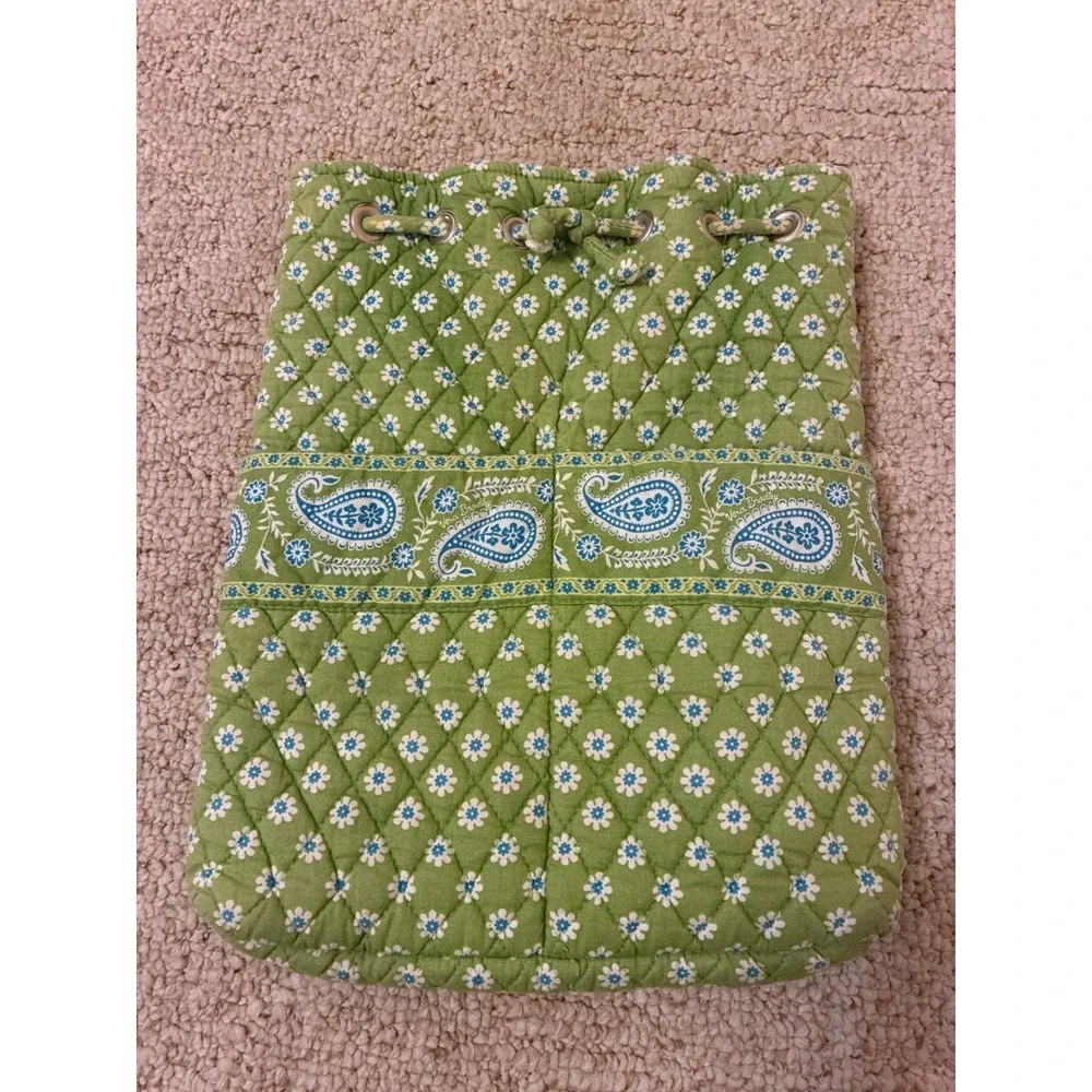 Vera Bradley Vintage Apple Green Floral Paisley Quilt Drawstring Bucket Bag Flaw